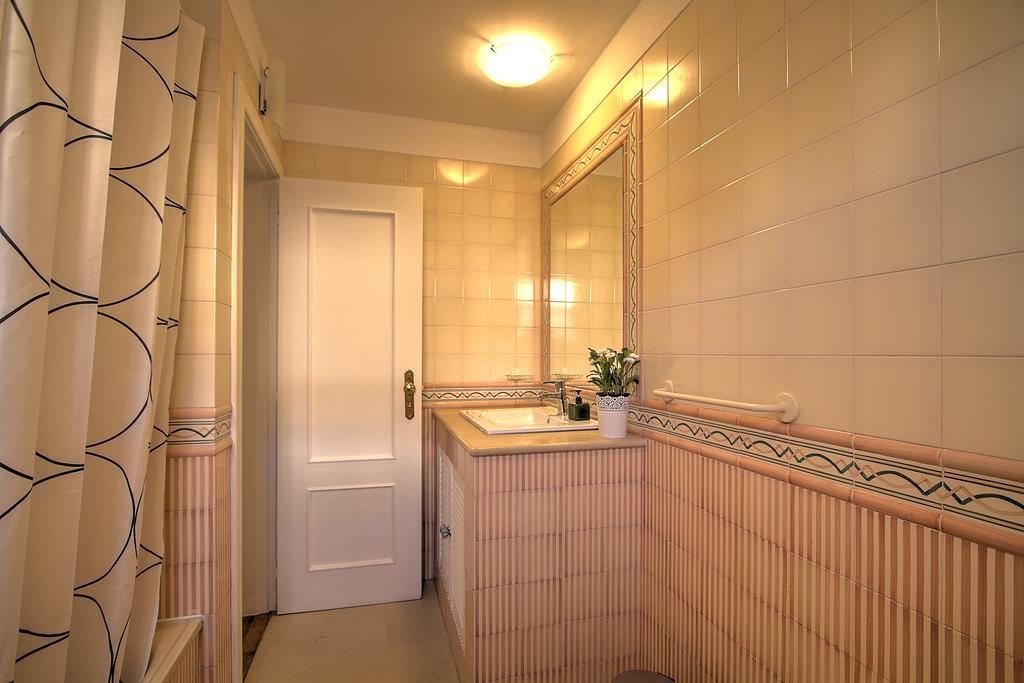 Apartamento Heart Of Bairro Alto-Live Like A Local Lisboa Exterior foto
